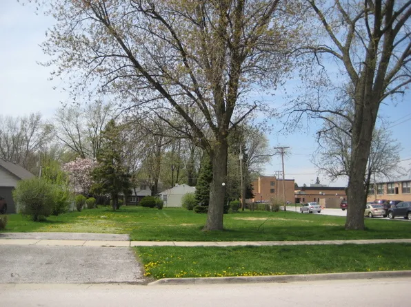 11200 S Oak Park Ave, Worth, IL 60482