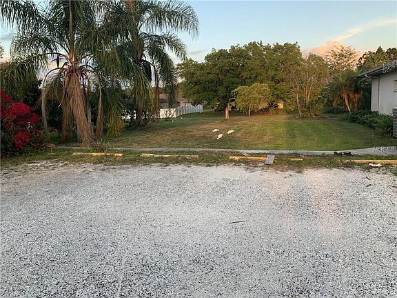3rd image of 3070 S Sumter Blvd