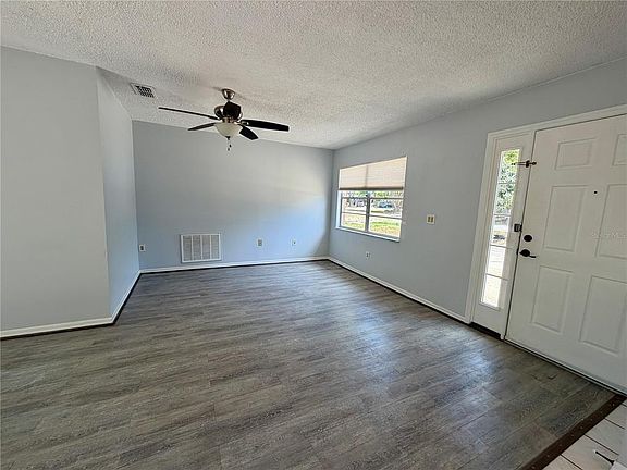 3rd image of 3359 Harrow Rd