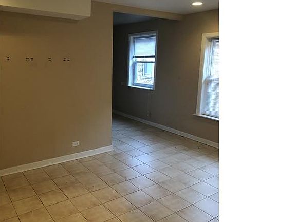 5th image of 7842 S Luella Ave #3