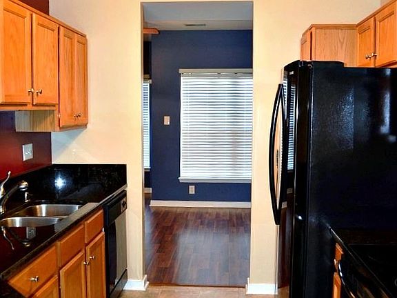 4th image of 8010 Cottesmore Ct
