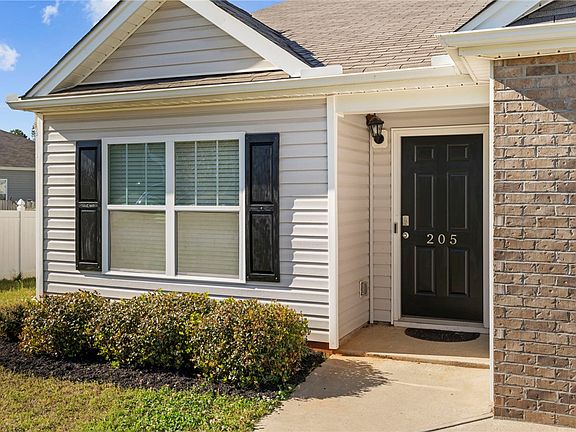 2nd image of 205 Hillendale Way