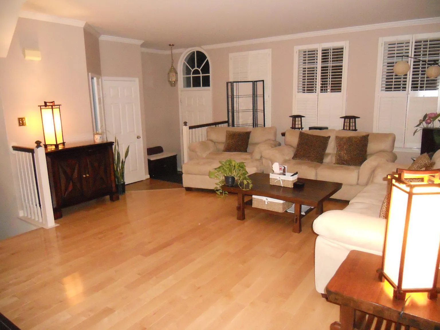 3 bed, 3.5 bath, 2750 sqft, $3,850 — Photo 3