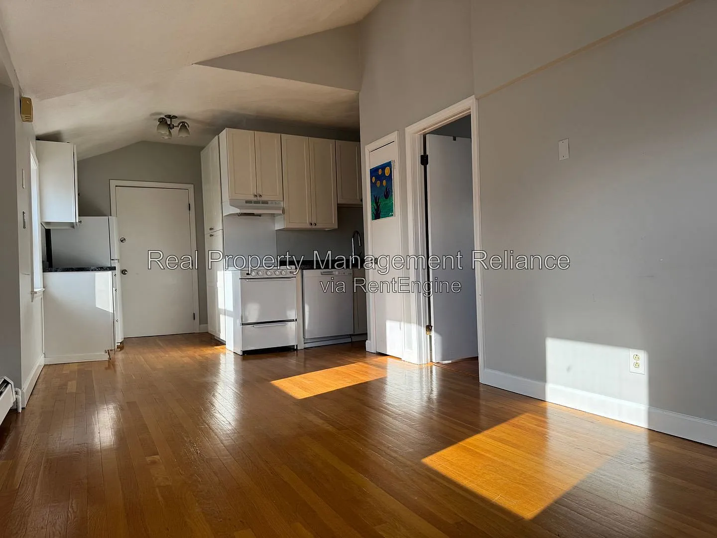 1 bed, 1.0 bath, 449 sqft, $1,950 — Photo 2