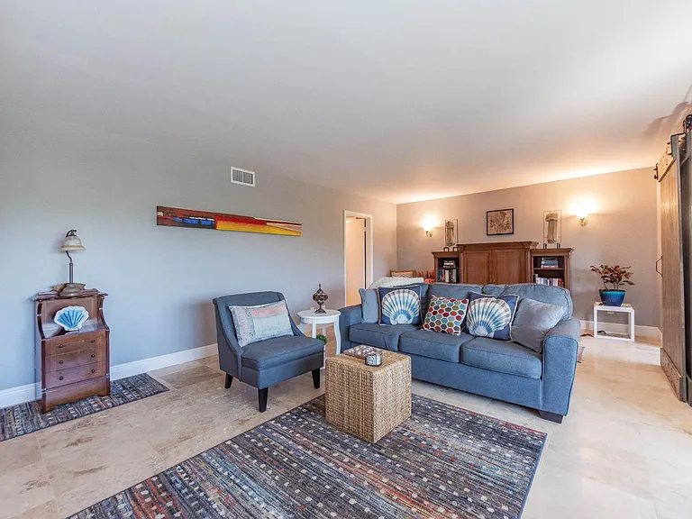 1715 Ocean Dr #3B — Photo 9
