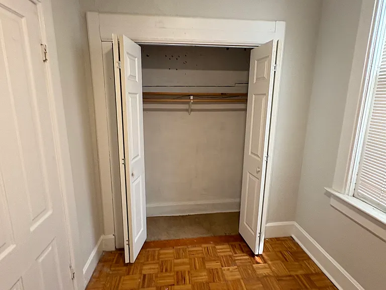 1113 W Wellington Ave #2 — Photo 9