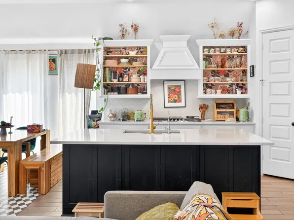 312 Jefferson Dr, Kyle, TX 78640