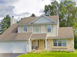 465 Edinburgh Ln, Dundee, IL 60118