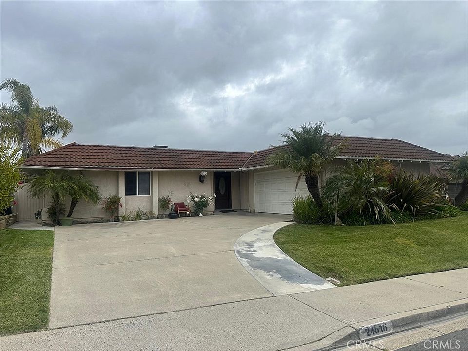 1st image of 24516 Saturna Dr
