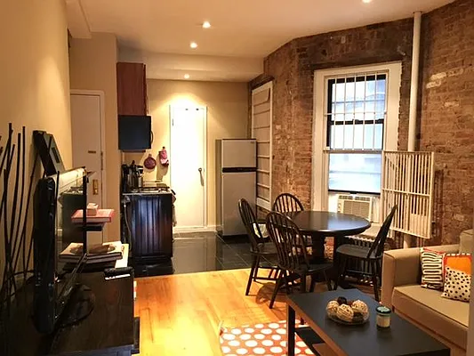 Rented by Platinum Properties | media 6