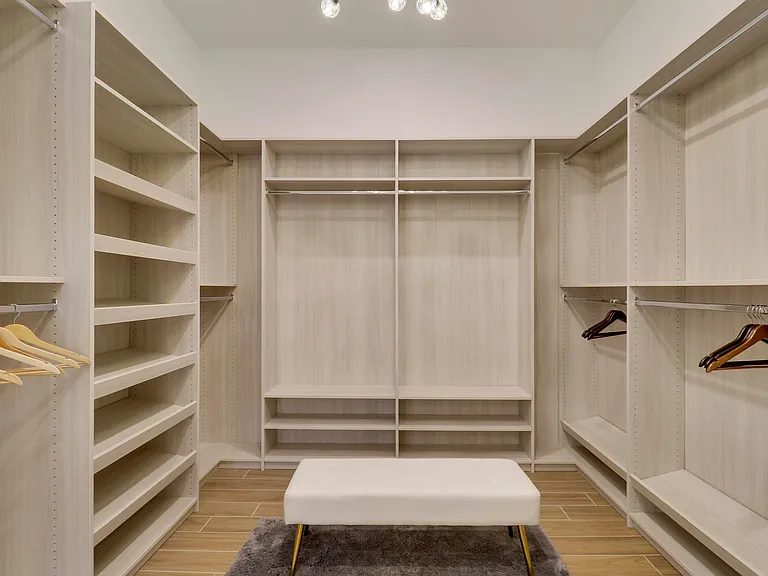 10909 Stellar Cir — Photo 21