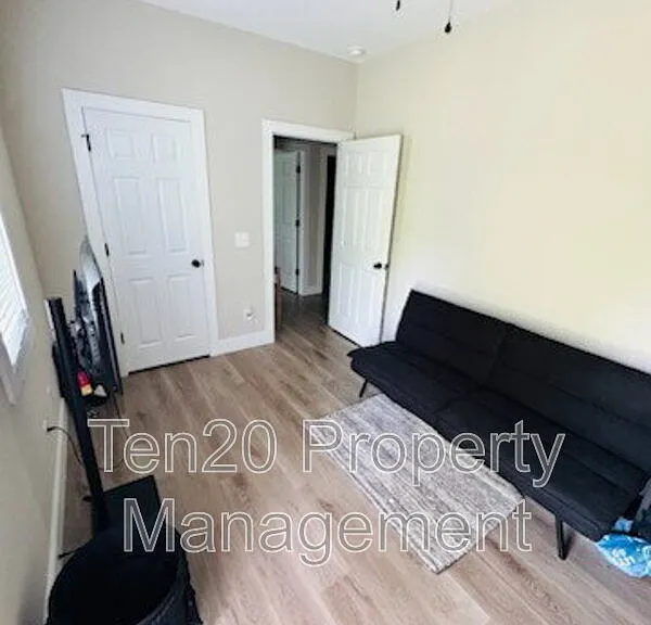 24 Lemon Way — Photo 3