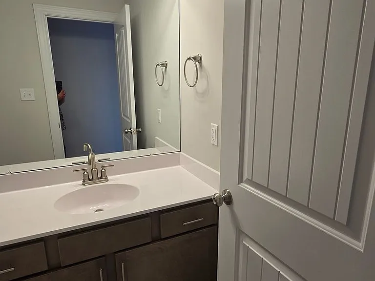 918 Uplands Ln — Photo 36