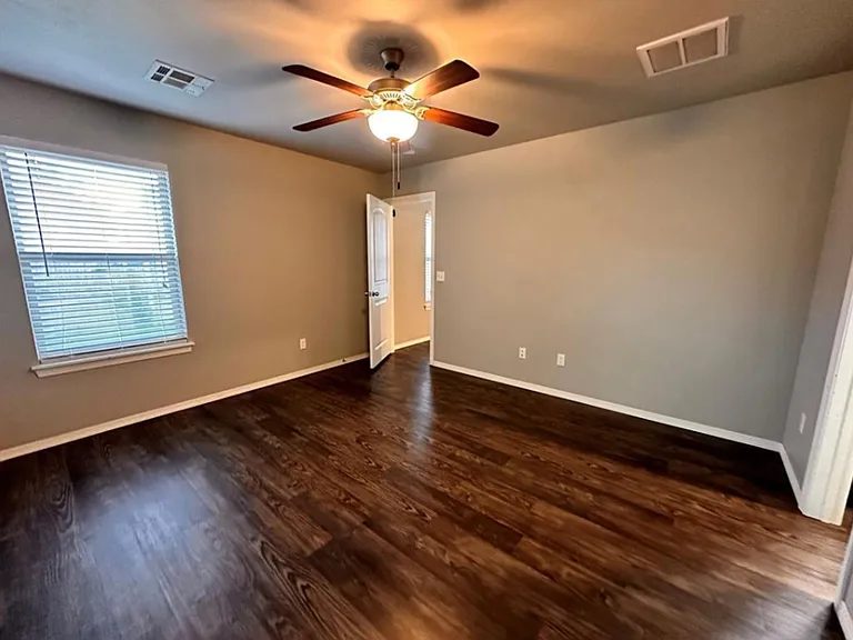 2108 Buena Vida Ln — Photo 3