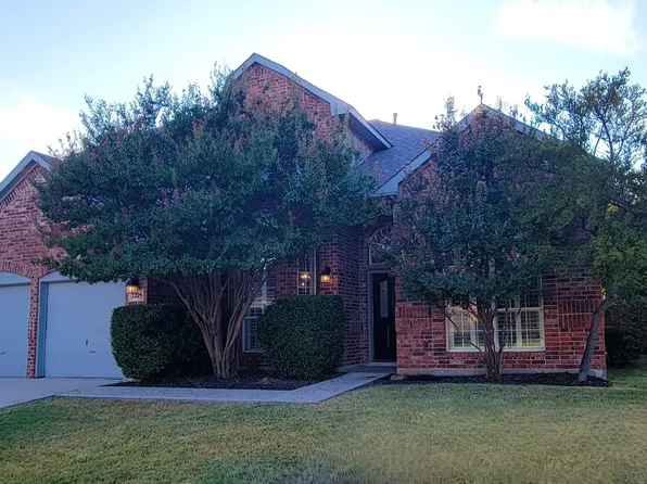 2225 Kings Forest Ln, Flower Mound, TX 75028