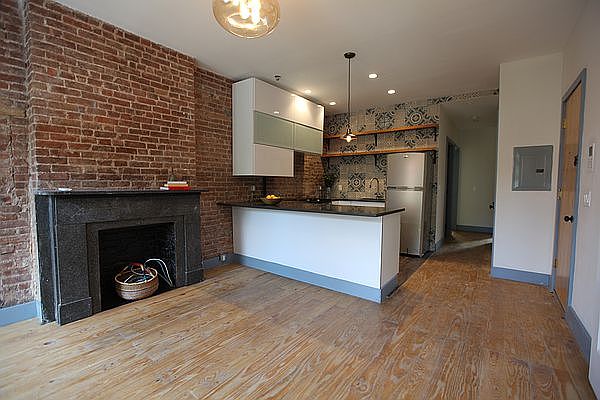 1st image of 607A Vanderbilt Ave APT 1