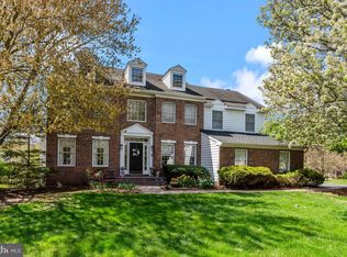 2029 Farmview Dr, Newtown, PA 18940