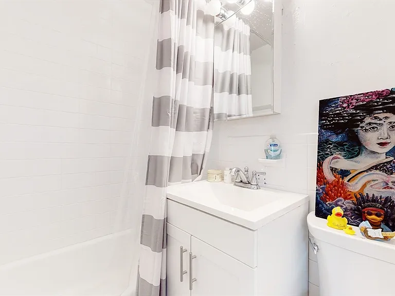 513 Beacon St #6 — Photo 8