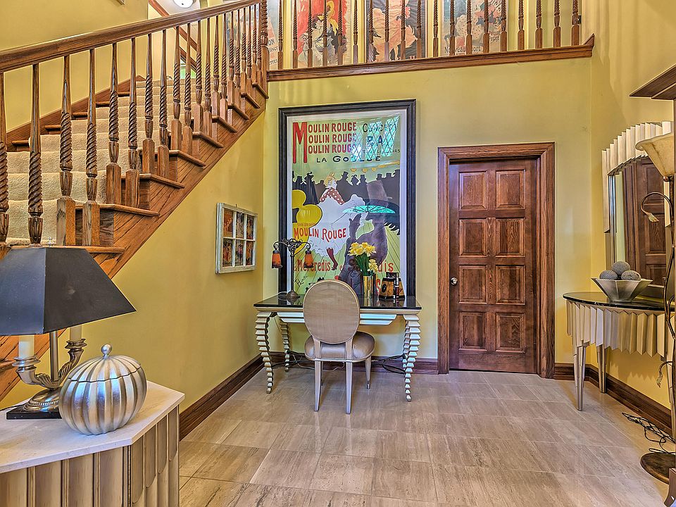 1st image of 3033 Shady Ln