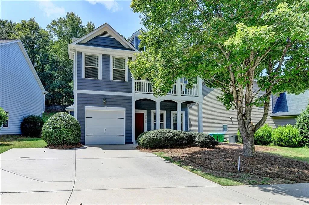 3 bed, 3.0 bath, 2158 sqft, $2,350 — Photo 4