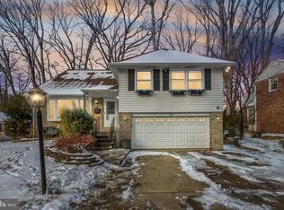 222 S Norwinden Dr, Springfield, PA 19064