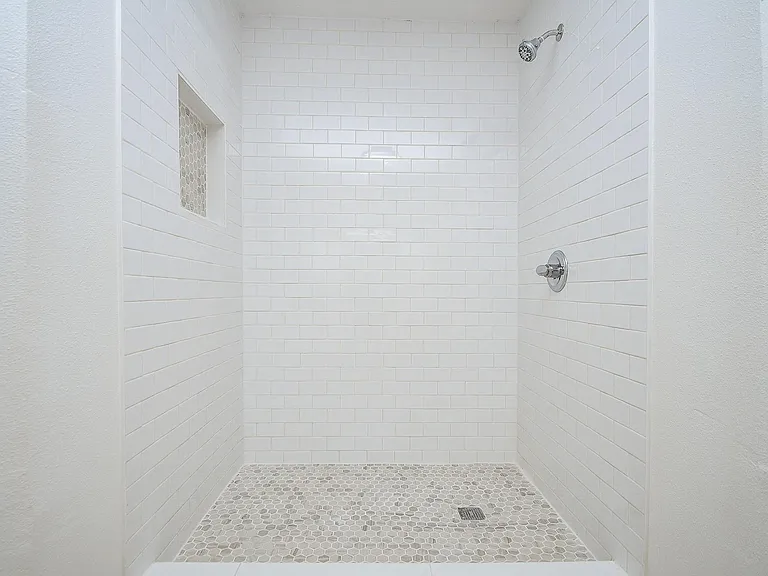 7703 Braesridge Ct — Photo 20
