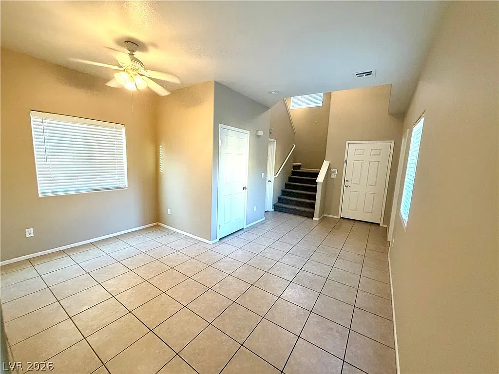 3 bed, 2.5 bath, 1521 sqft, $1,816 — Photo 4