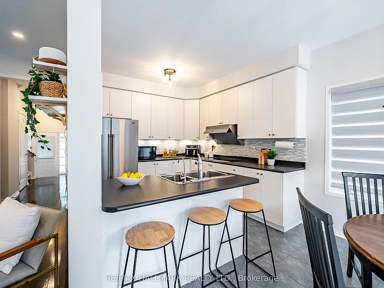 406 Reeves Way Blvd — Photo 18