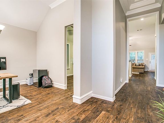 3rd image of 3500 Aspen Dr