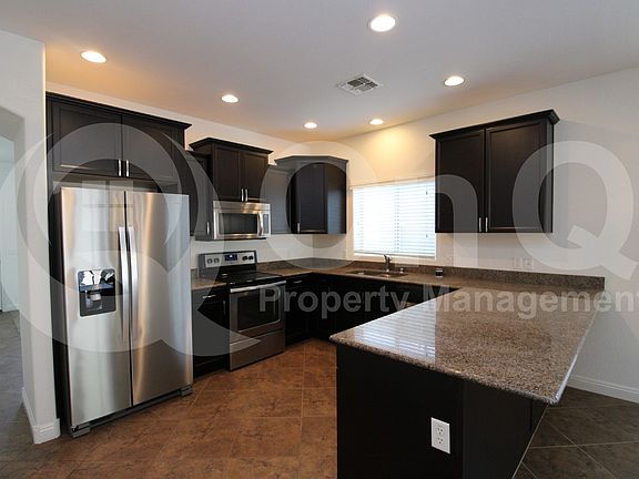 2nd image of 1686 W Paisley Dr