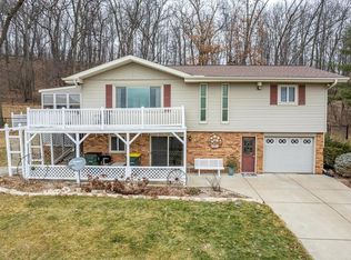 S4502 Belter Dr, North Freedom, WI 53951
