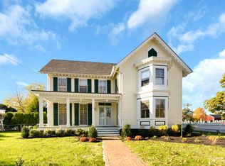 33 Maplewood Ave, Cranbury, NJ 08512