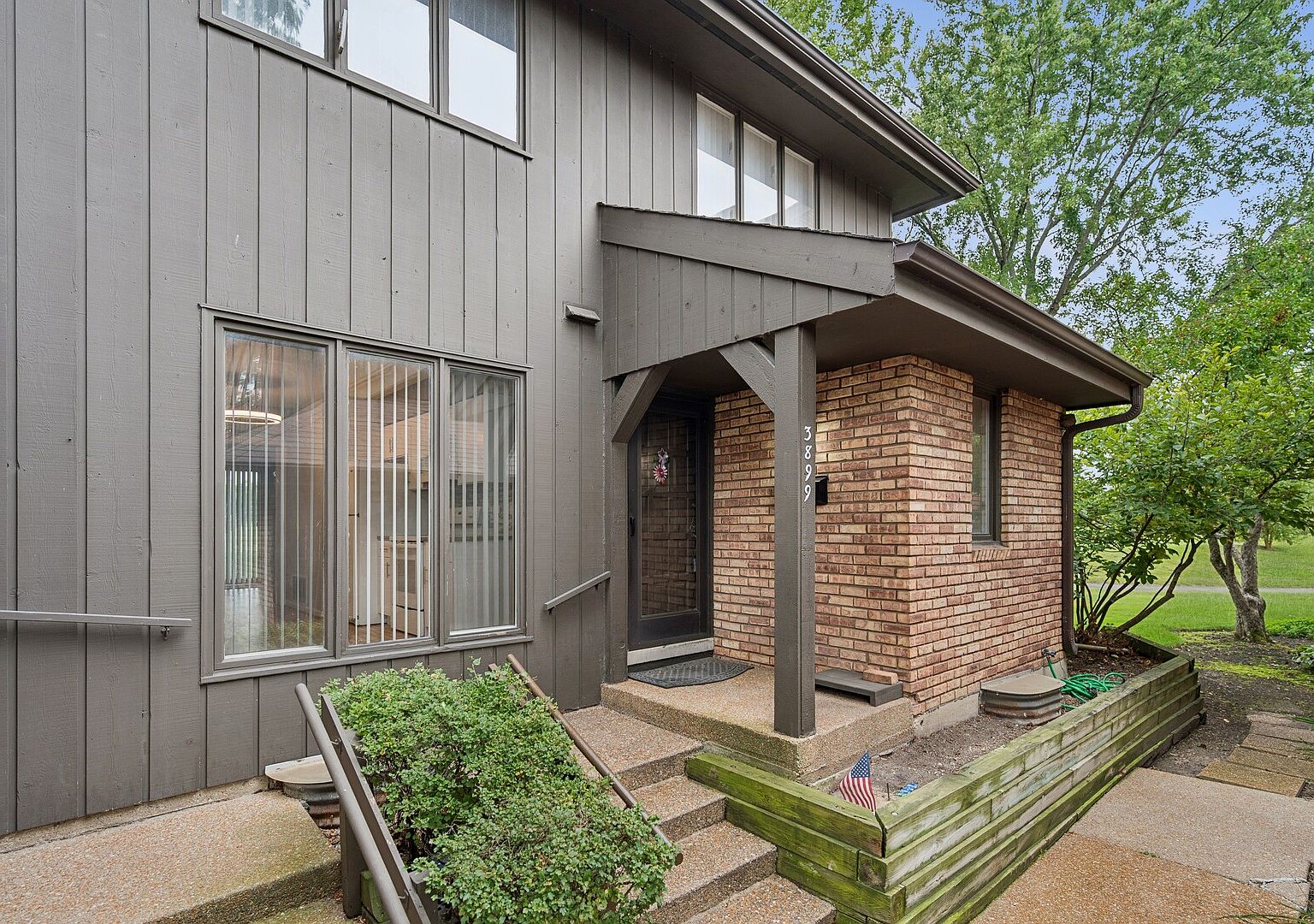 3899 Mission Hills Rd