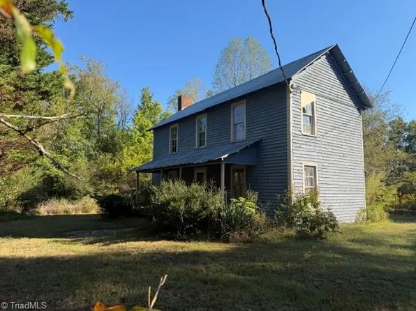 4777 Vienna Dozier Rd, Pfafftown, NC 27040