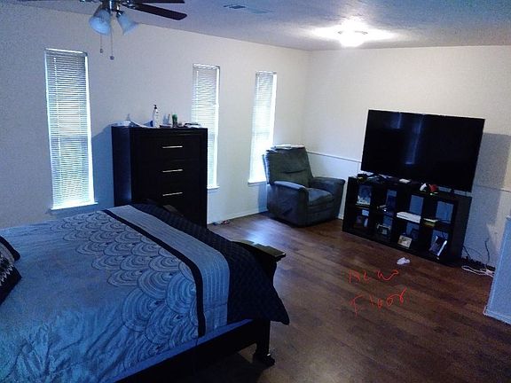 4th image of 710 Hughes Dr