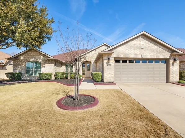 10816 Glendale Dr, Denton, TX 76207