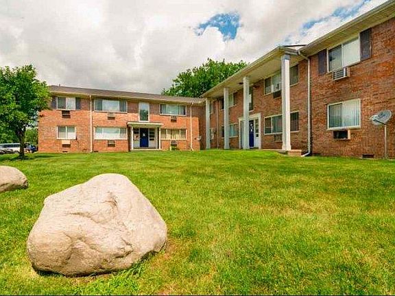 3rd image of 30 Gale Gardens Blvd #385-204
