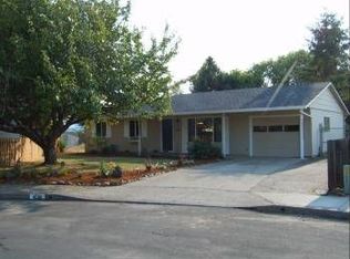 436 29th Pl, Philomath, OR 97370