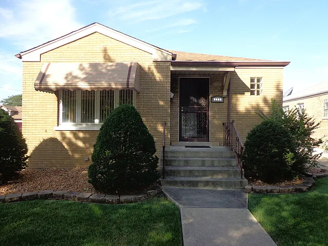 5358 S Oak Park Ave photo 1