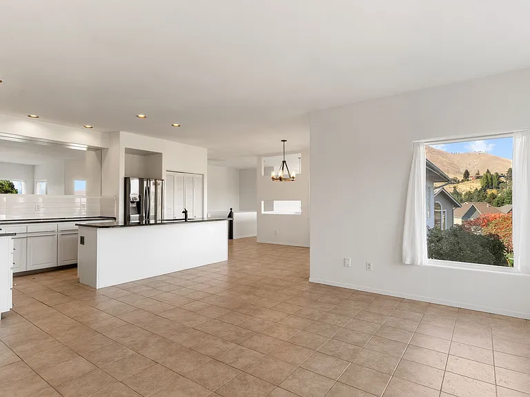 301 Canyon Pl — Photo 13