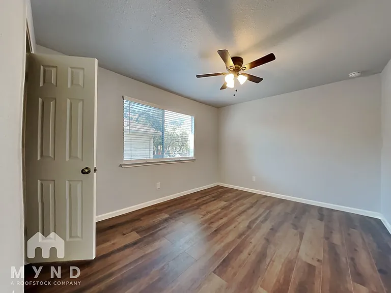 11831 James Vinson Dr — Photo 18