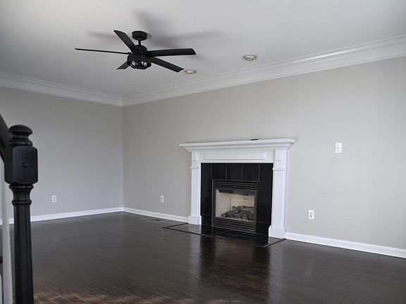 2nd image of 3331 Stars Cove Ln