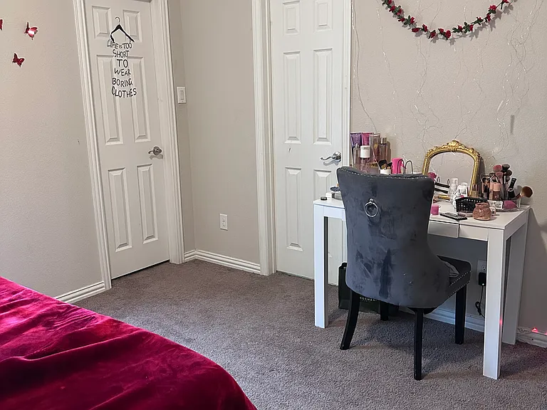 912 Foxtail Dr — Photo 32