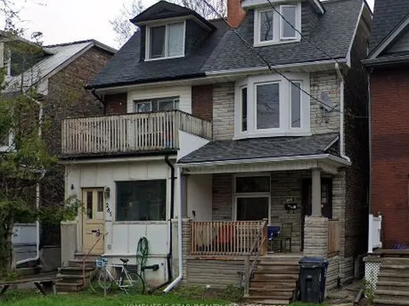 285 Salem Ave #1, Toronto, ON M6H 3C8