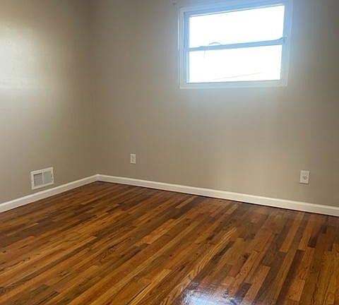 4th image of 133 Spartan Ave Floor 2