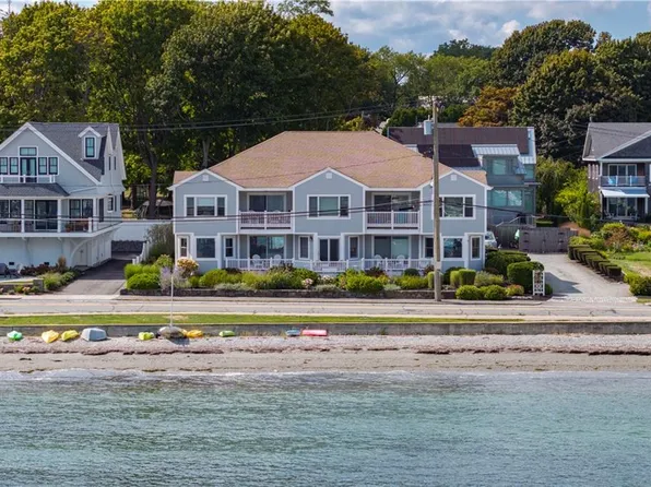 73 Conanicus Ave #4, Jamestown, RI 02835