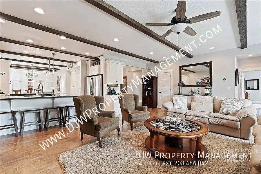Big Home EnergyRight in Hazelwood Village! — Photo 3