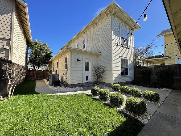 1324 Purcell Ln — Photo 2