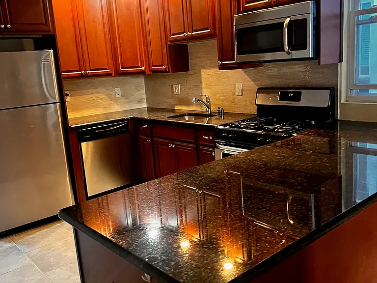 708 N 5th St #2 — Photo 11