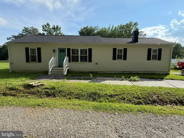 1223 Reece Rd, Severn, MD 21144